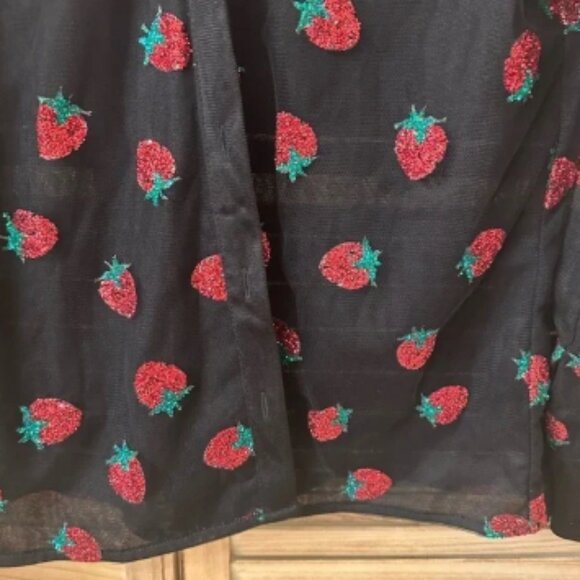 Rare Lirika Matoshi Strawberry Shirt in black size S - Picture 3 of 4
